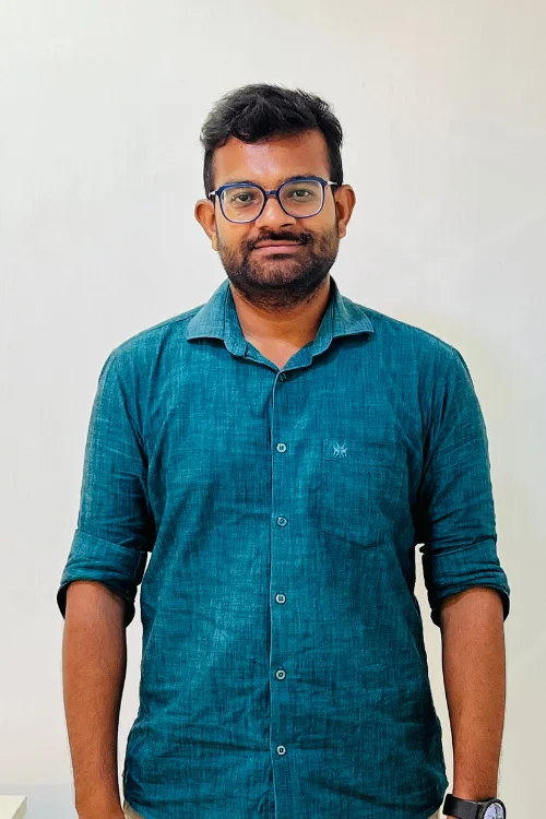 Senior Web Developer overseeing website architecture, coding, and technical optimisation